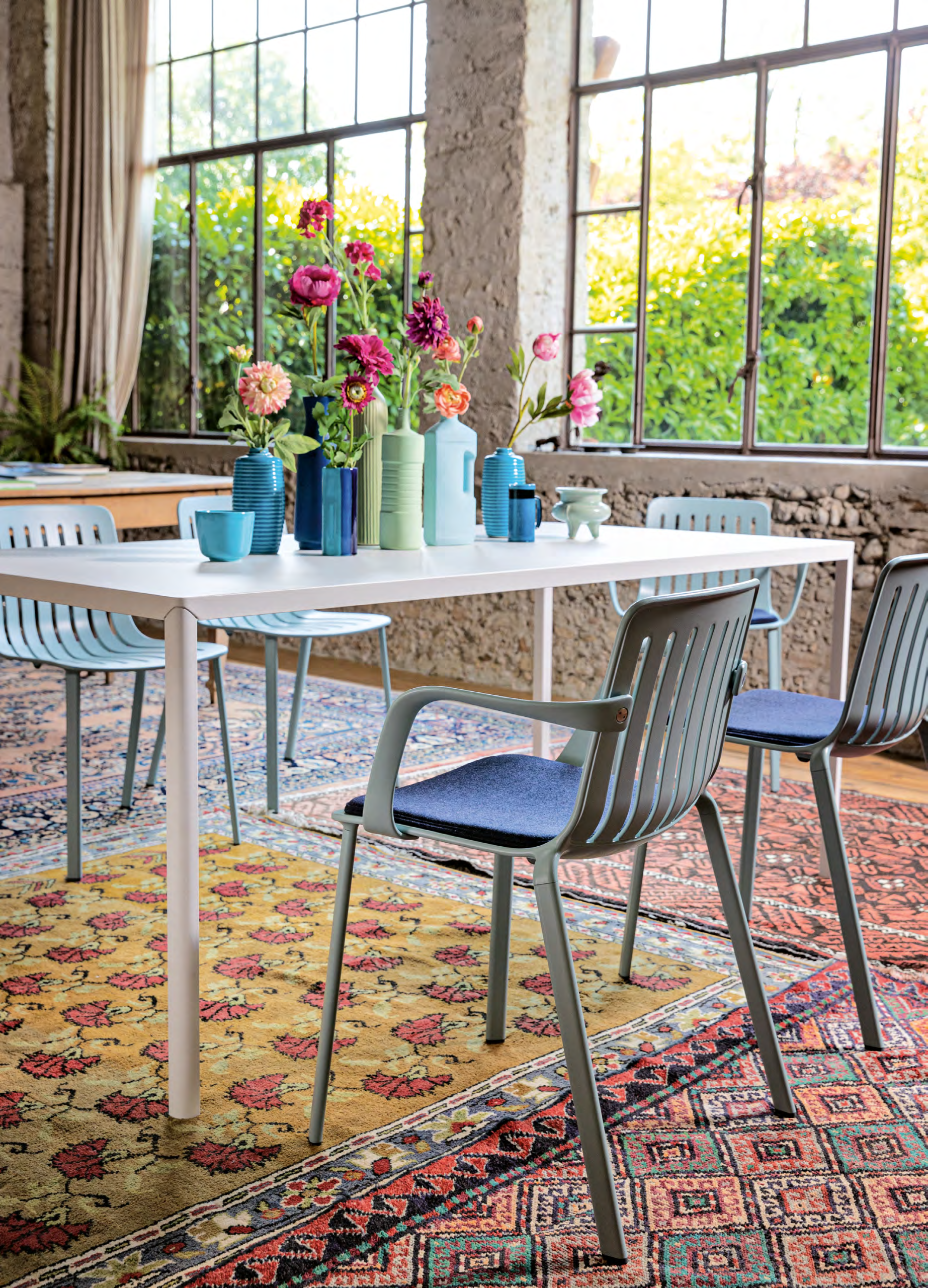 Premium Outdoor Furniture for Hotel Canada : A Wholesale Sourcing Guide