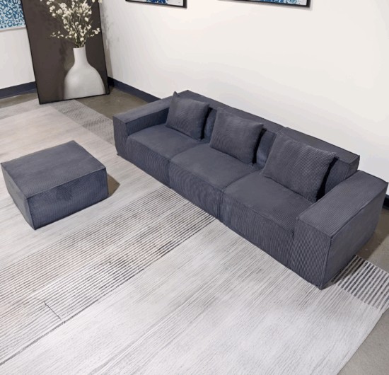 Comparison of weather-resistant materials for Canadian outdoor furniture