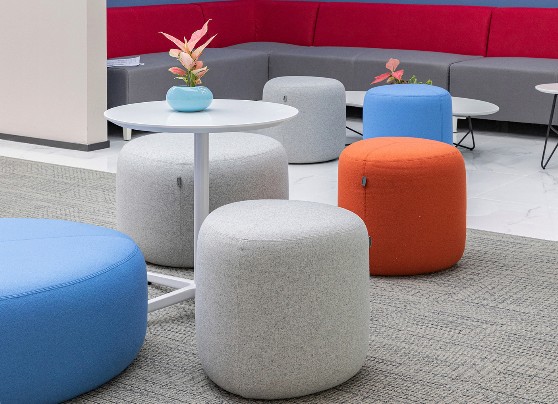 Premium Outdoor Furniture for Corporate Office Canada 64: B2B Sourcing Guide