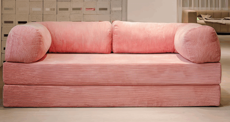 Logistics and shipping of bulk outdoor furniture orders in Canada