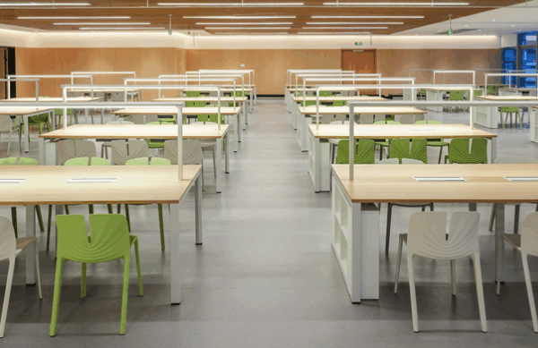 Sourcing Durable Outdoor Furniture for Startups Canada