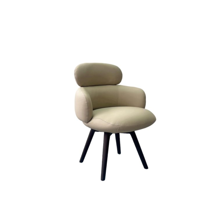 Latest Design Elegant Armrest Genuine Leather Dining Chair with Ash Solid Wood Legs Factory Indoor Kitchen Restaurant Upholstery