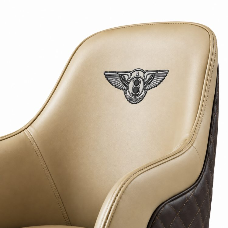Modern High-End Customizable Leather Bar Chair-High Quality Xipi Fabric for Home Bar & Hotel Use